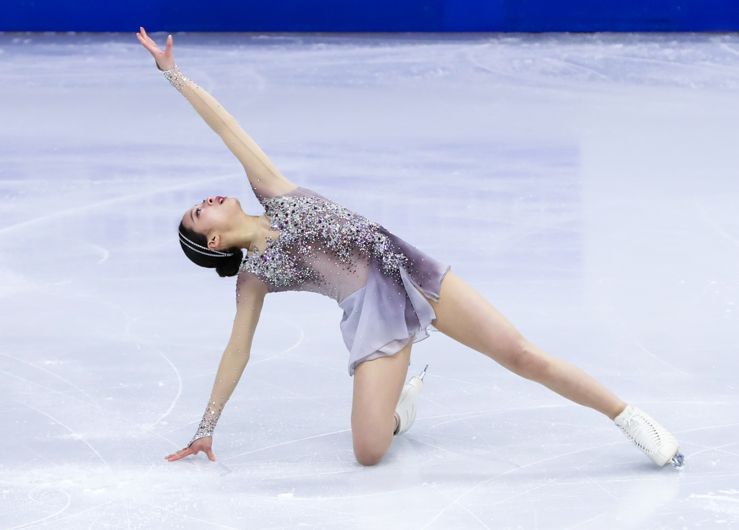 韩国花样滑冰选手以完美表现获得第一名