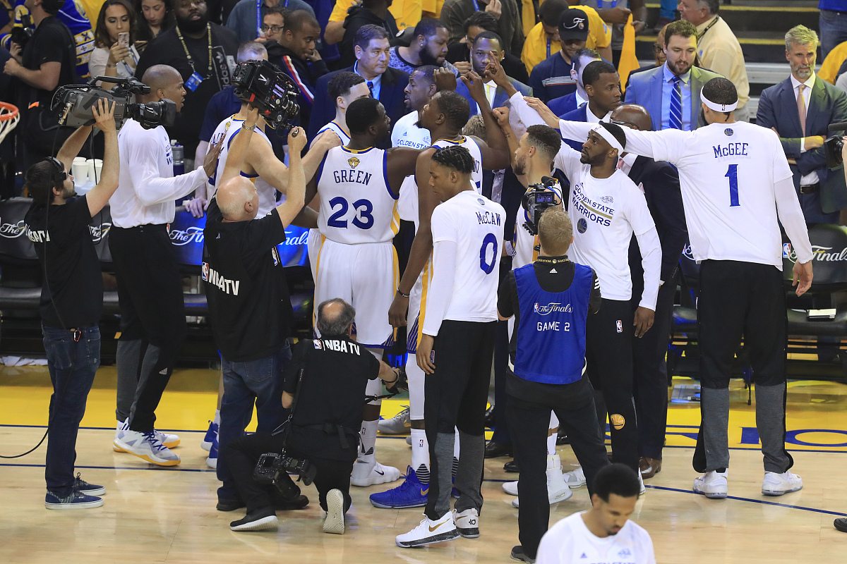 包含快船全队发挥出色,大胜对手登顶联赛的词条 包含快船全队发挥出色,大胜对手登顶联赛的词条