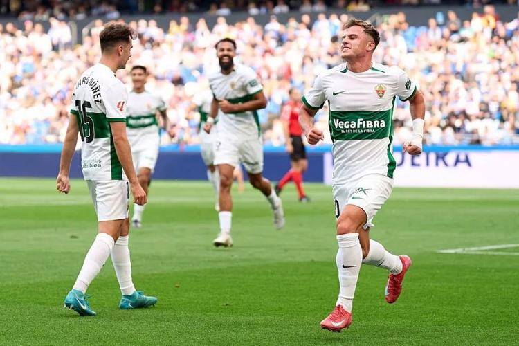 开云体育在线-莱万特客场险胜，逐渐远离保级区