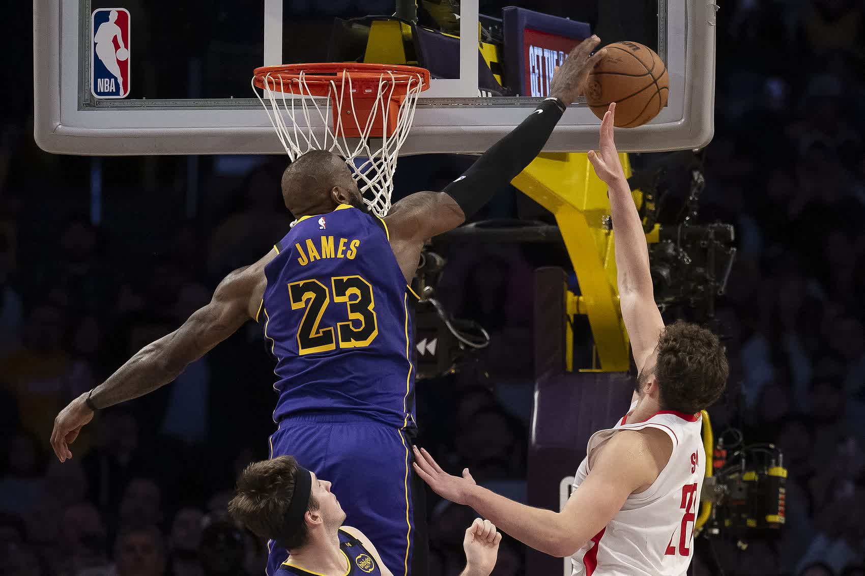 开拓者击败灰熊，取得两连胜