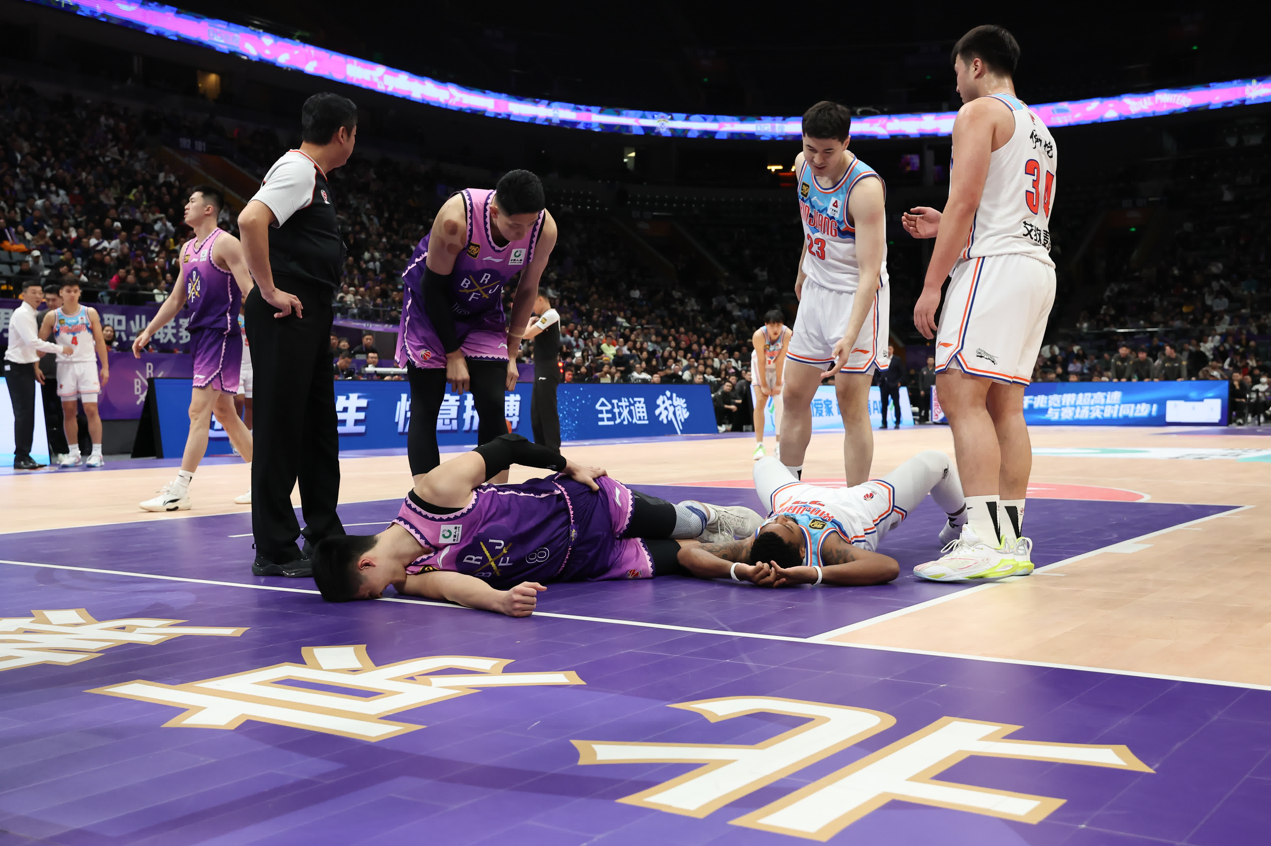 关于北京队轻取山西队,武切维奇点燃赛场的信息 关于北京队轻取山西队,武切维奇点燃赛场的信息