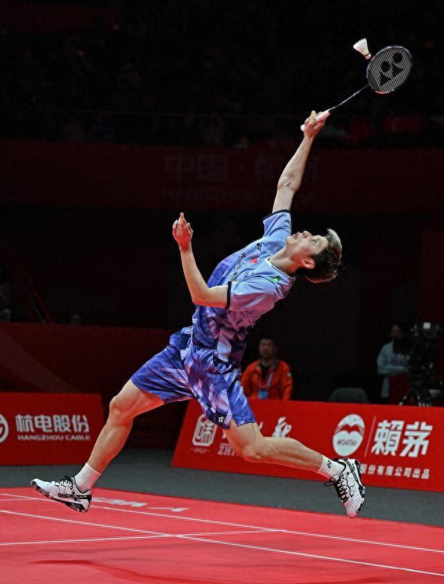 中国队力克韩国队,石宇奇点燃赛场 中国队力克韩国队,石宇奇点燃赛场