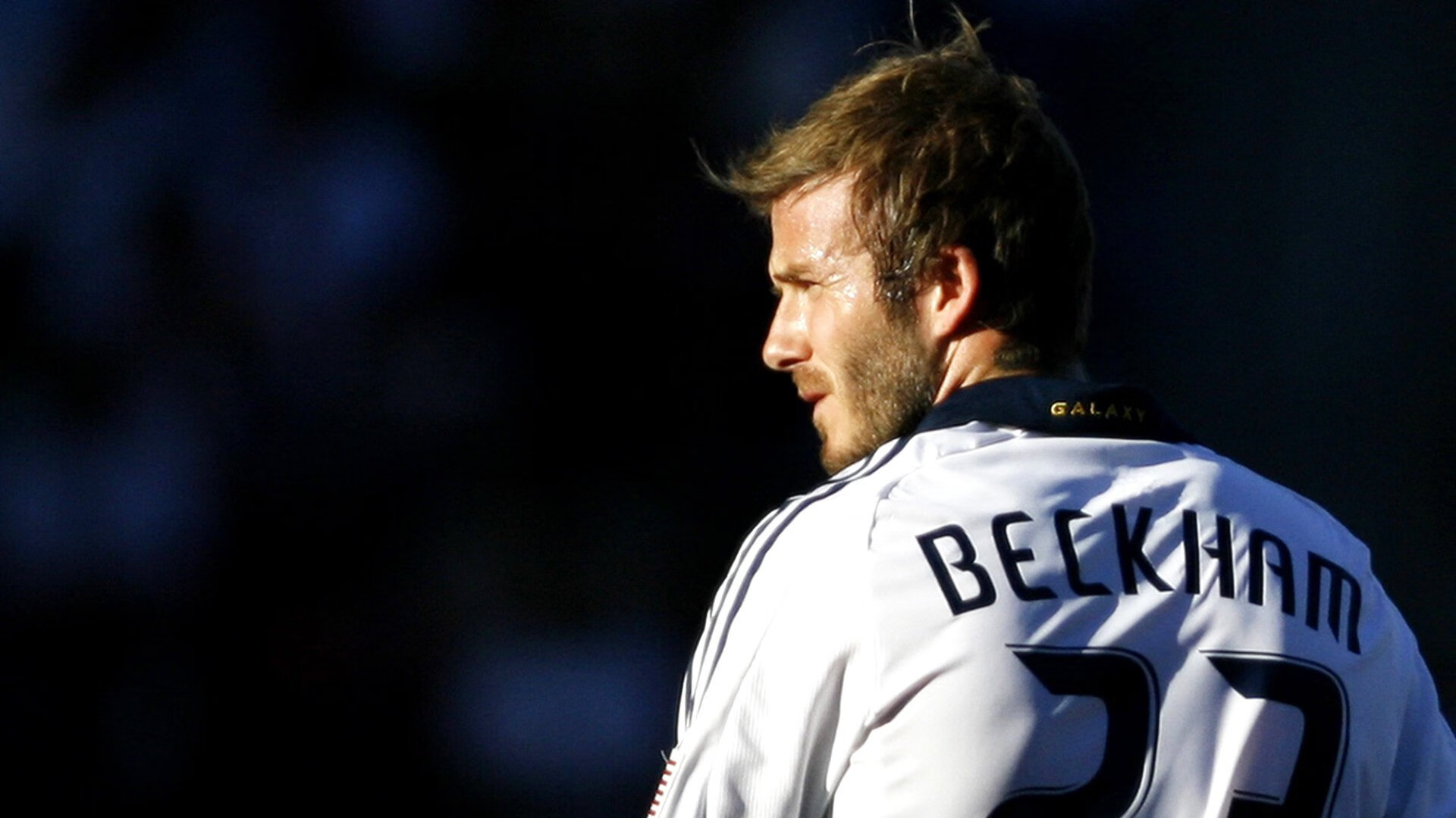 齿轮咬碎红色梦,当哈兰德扛起挪威,曼联帝国走向黄昏