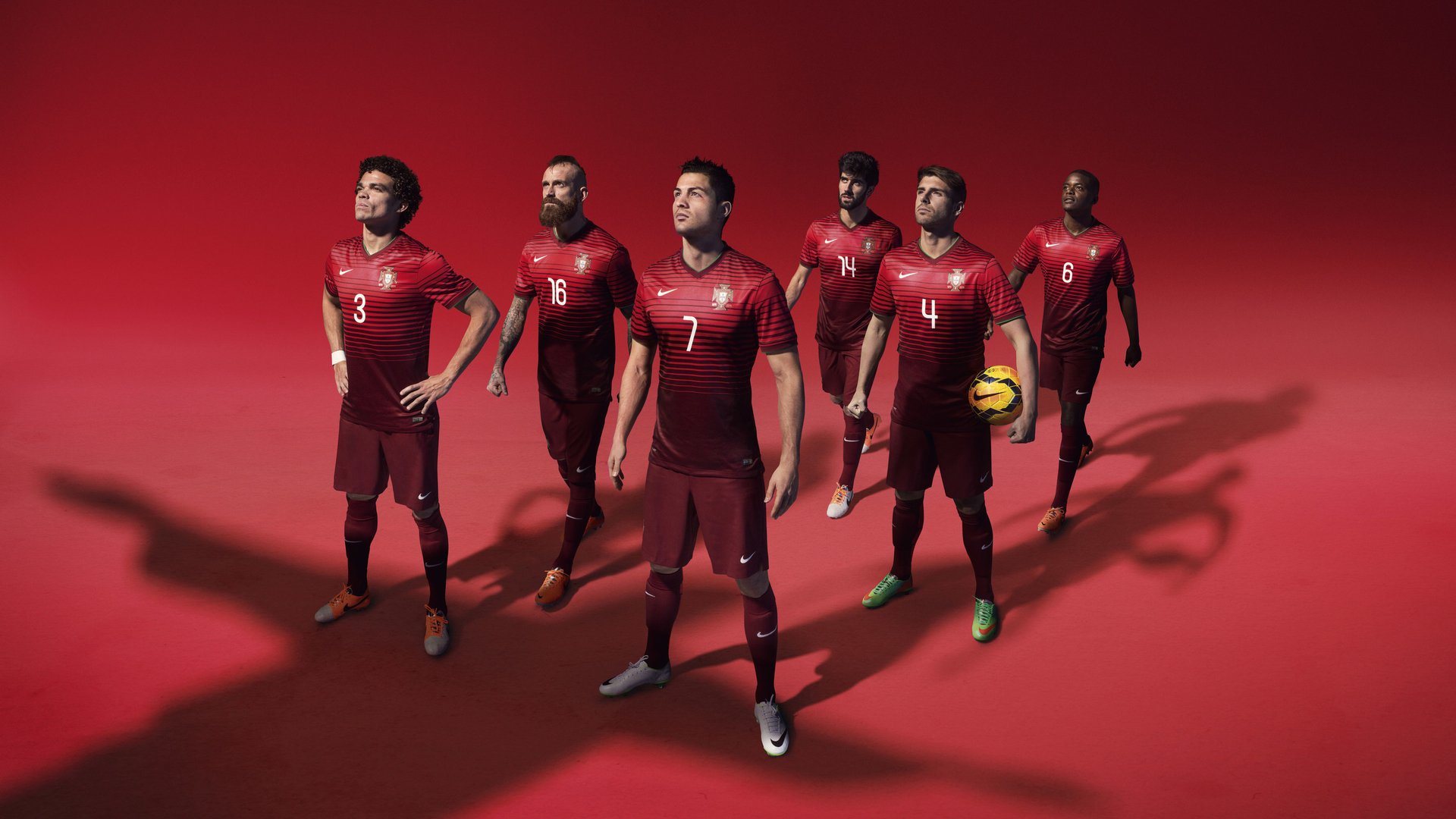 开云平台-绿茵场与乒乓桌的同一份主宰